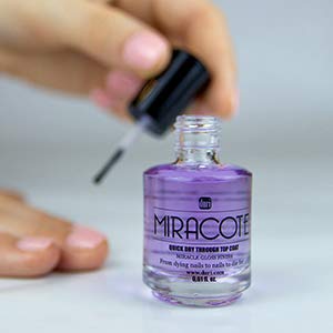 duri Miracote Quick-Dry Top Coat - High Gloss Finish, Chip Resistant, Long Wear - Nail Polish Protector for Strength and Growth | Pack of 1
