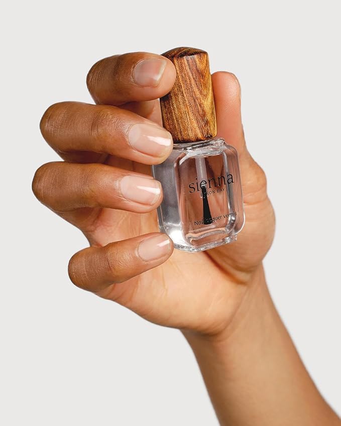 Sienna Byron Bay Glossy Top Coat, Vegan Natural Nail Polish, Long-Lasting, Chip-Resistant, 10ml – .34 fl oz.