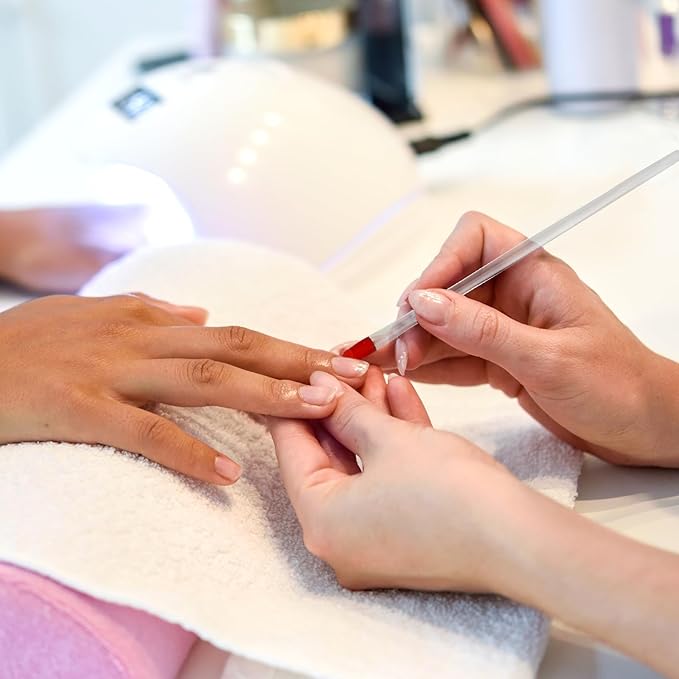 17cm Rubber Cuticle Pusher Cleaner, 4 Pieces Red Hard Rubber End Tipped Nail Art Tool Cuticle Pusher Cleaner And Professional Plastic Handle Cuticle Stick for Hand Care Nail, Nail Cleaner Tool