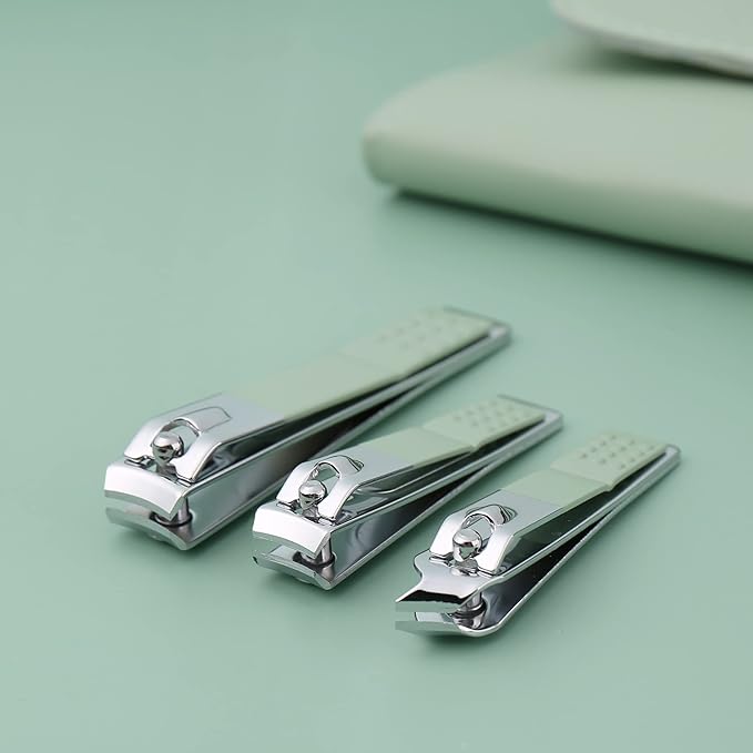 Manicure Set Professional, Nail Clippers, Pedicure Kit, 16 In 1 Grooming Kit Stainless Steel, Toenail Scissors Tools with Luxurious Leather Travel Case for Men Women Mint Upgraded Version