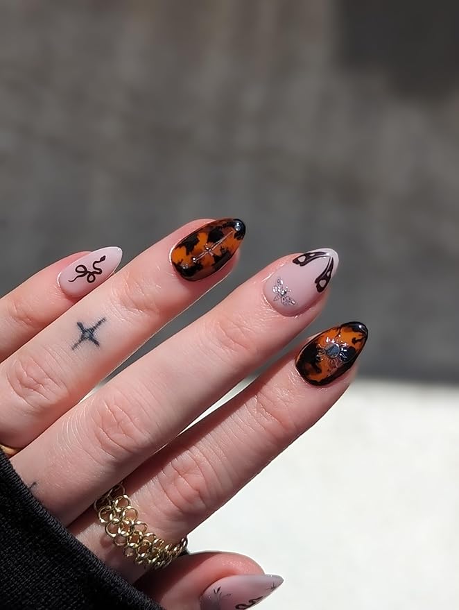 Deco Beauty Tarot Nail Stickers - Lightweight & Easy-to-Apply Nail Art with Cute & Trendy Designs - Durable & Long-Lasting Nail Stickers for Women, Ideal for DIY Manicures