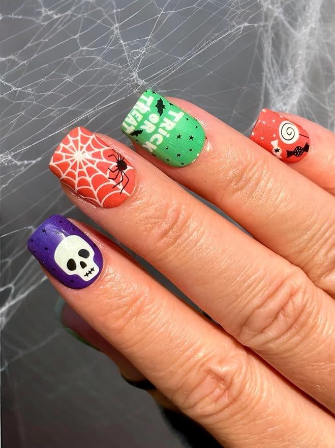 | 20 Exquisite Gel Nail Polish Strips w/Application Accessories - No UV/LED Lamp Required (Holiday | Trick or Treat | Glow-in-The-Dark)