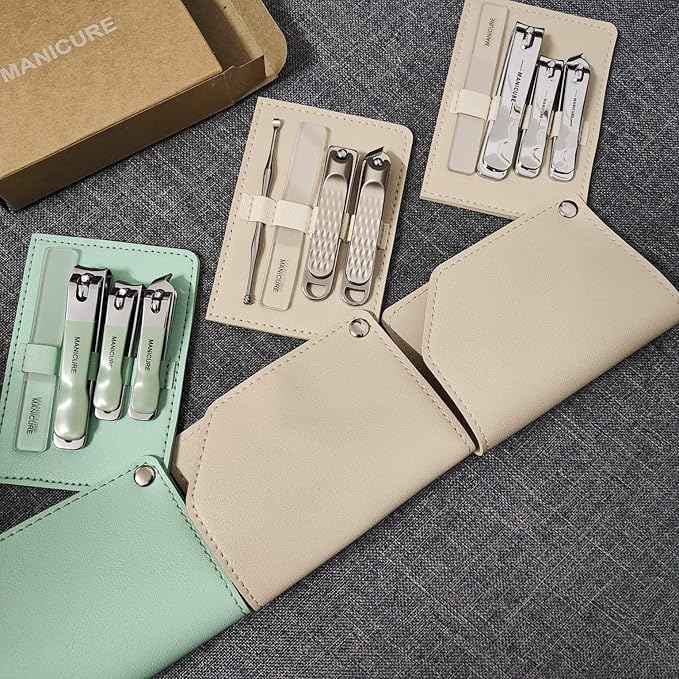 Manicure Set Nail Clippers Pedicure Kit, 4 Pcs Stainless Steel Nail Clippers, Beauty Tool Portable Set Professional Grooming Kits, Travel Nail Kit for Men and Women